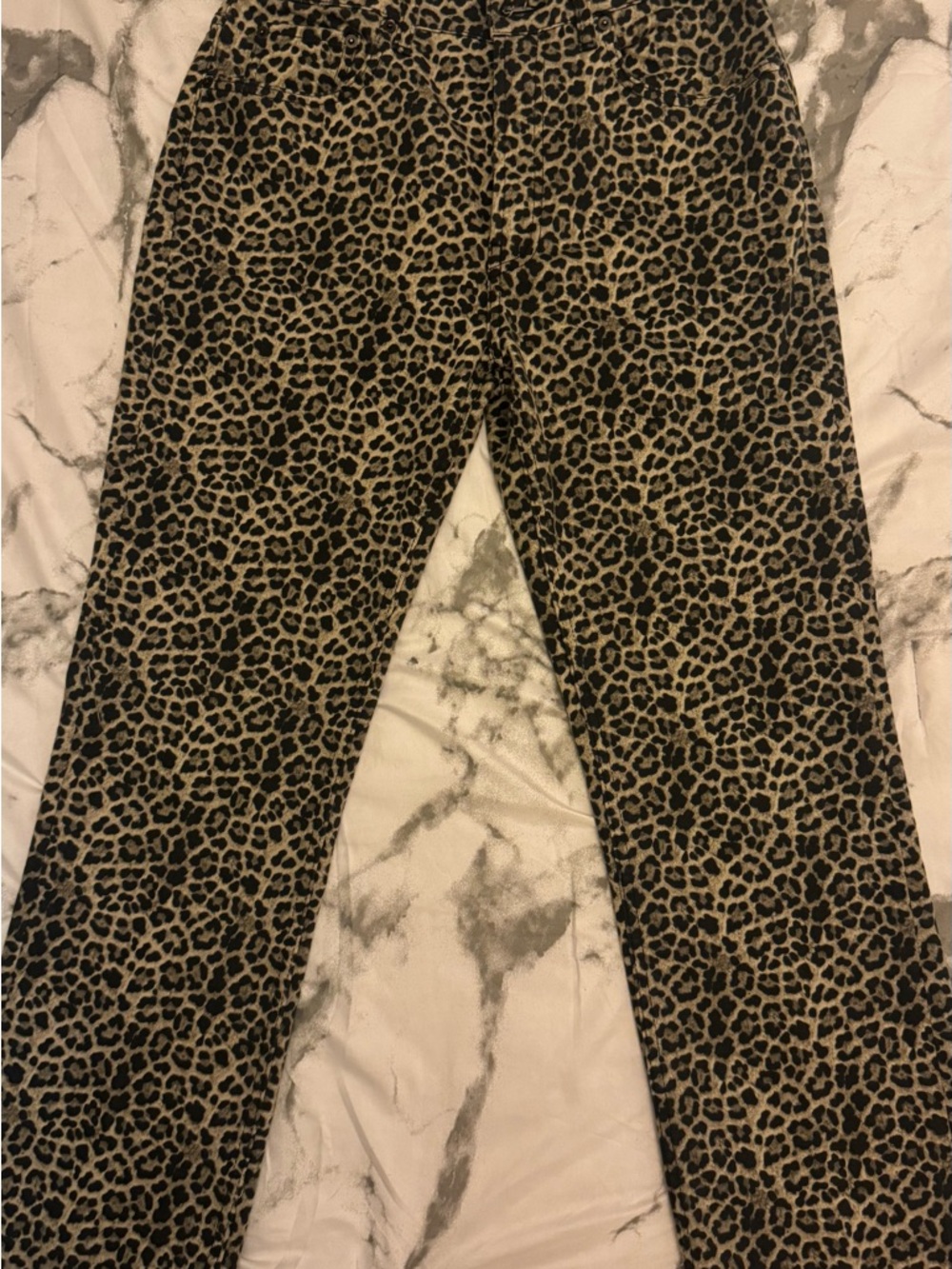 Zara Leopard-Pattern Jeans in Tan and Black - Picture 4 of 7